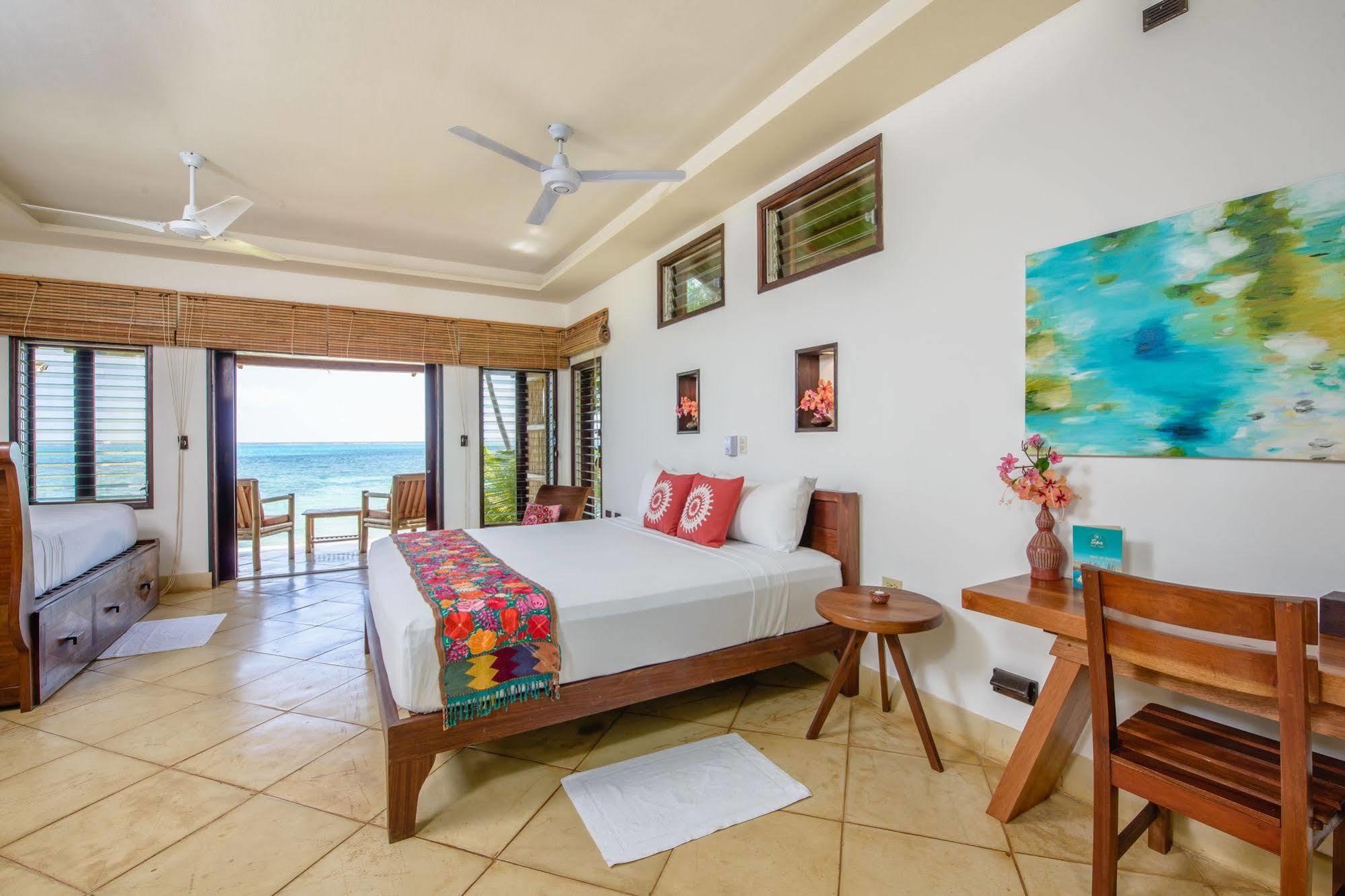 Yemaya Reefs, A Small Luxury Hotel Little Corn Island Exterior foto